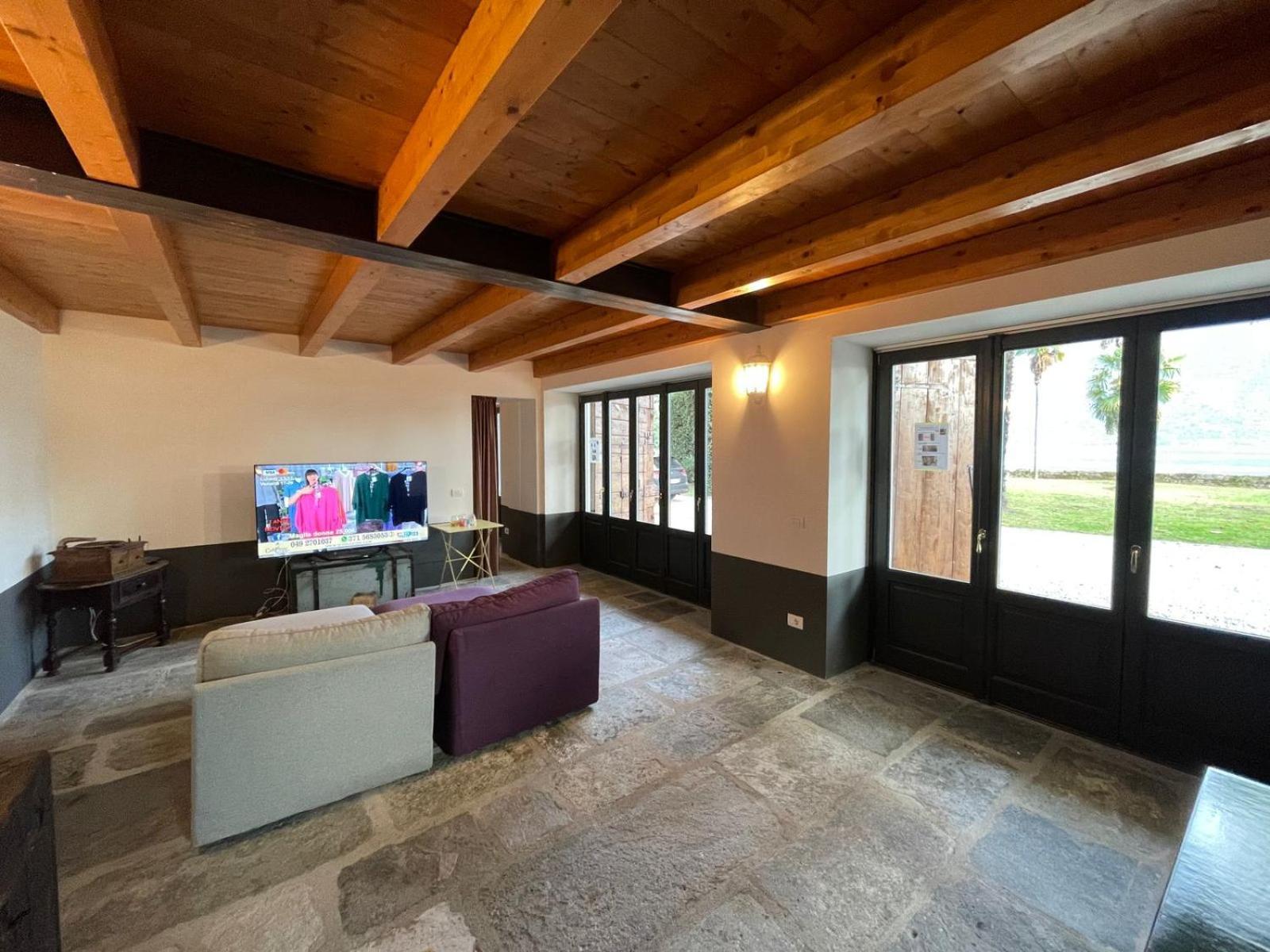 Beach Villa Fiorina Ghiffa Buitenkant foto