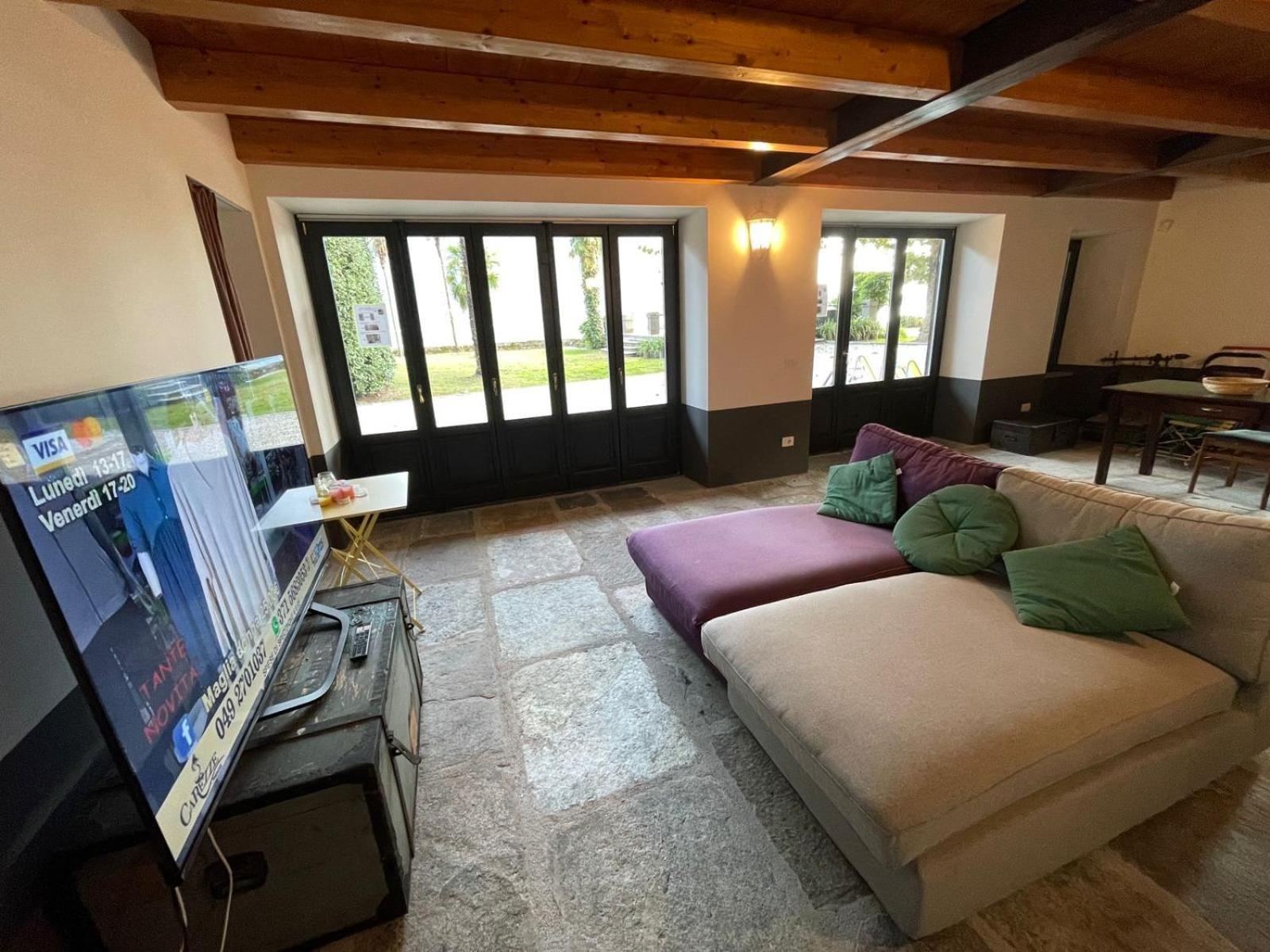 Beach Villa Fiorina Ghiffa Buitenkant foto